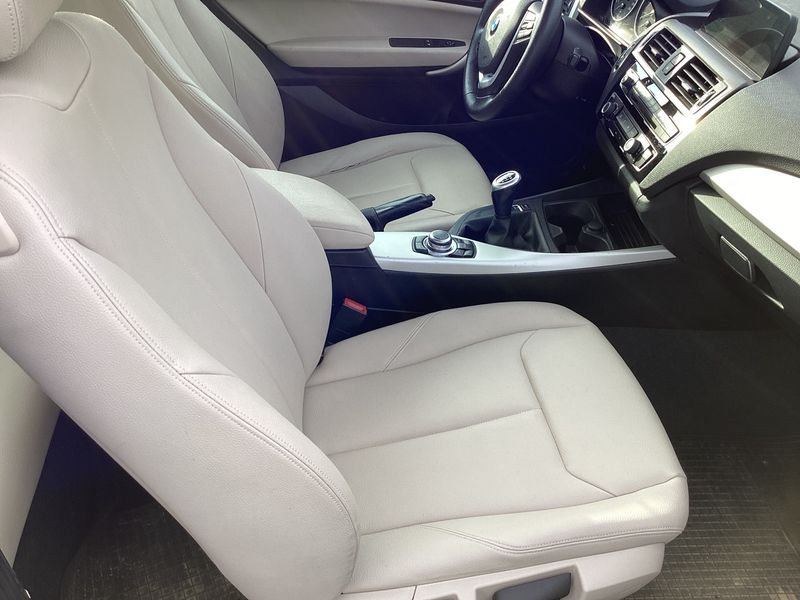 BMW 2er 218i Advantage — zdjęcie 11