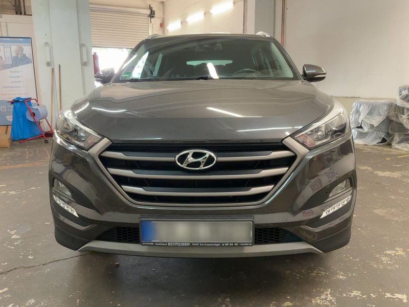 Hyundai Tucson 1.6 Advantage blue 2WD — zdjęcie 9