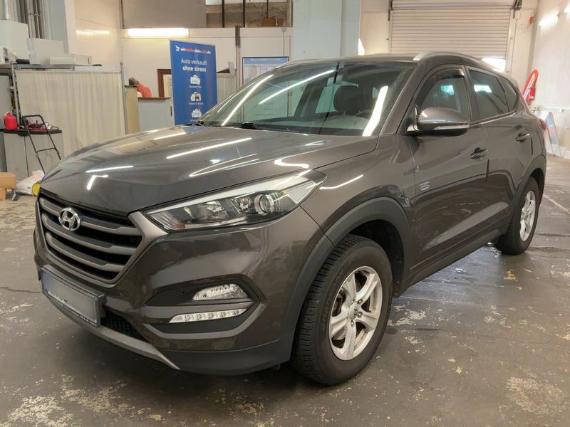 Hyundai Tucson 1.6 Advantage blue 2WD