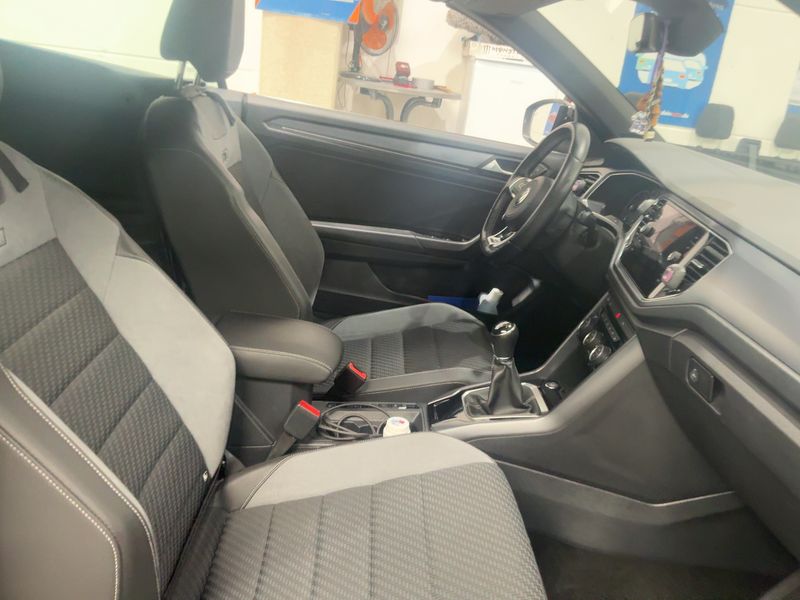 Volkswagen T-Roc 1.5 TSI ACT R-Line — zdjęcie 11