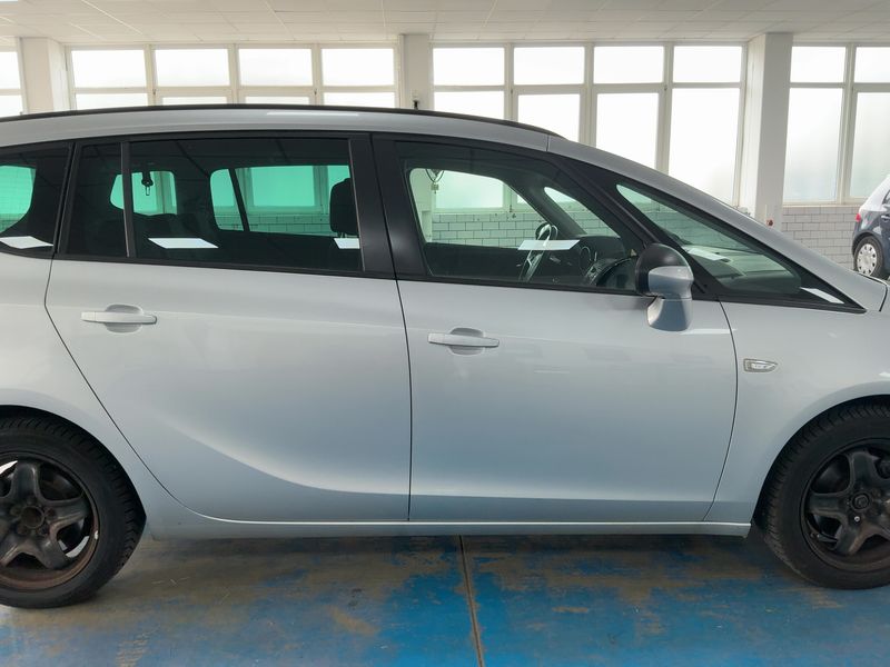 Opel Zafira Tourer 2.0 CDTI Edition — zdjęcie 7