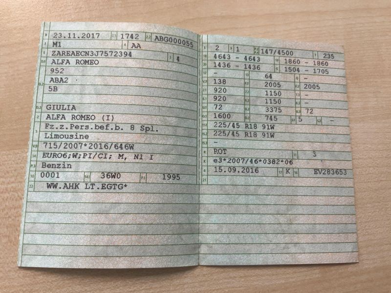 Alfa Romeo Giulia 2.0 Turbo Super — zdjęcie 15