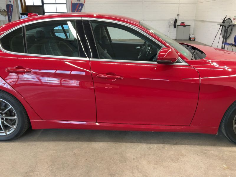 Alfa Romeo Giulia 2.0 Turbo Super — zdjęcie 7