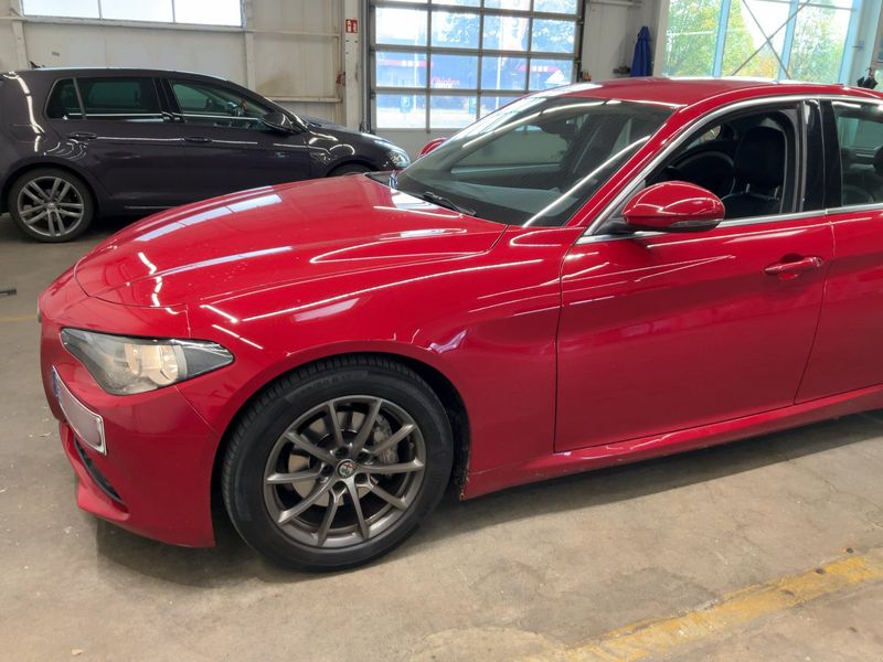 Alfa Romeo Giulia 2.0 Turbo Super — zdjęcie 2