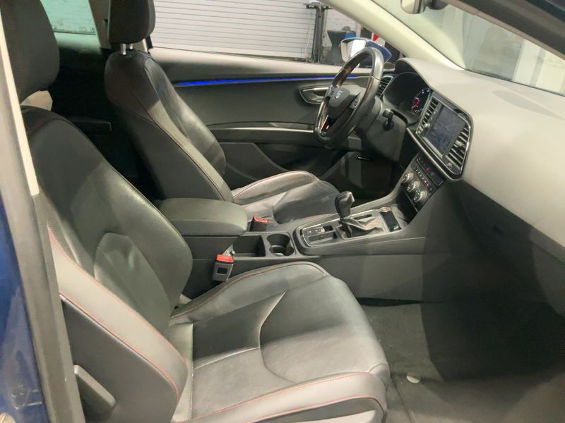 Seat Leon 2.0 TDI FR — zdjęcie 11