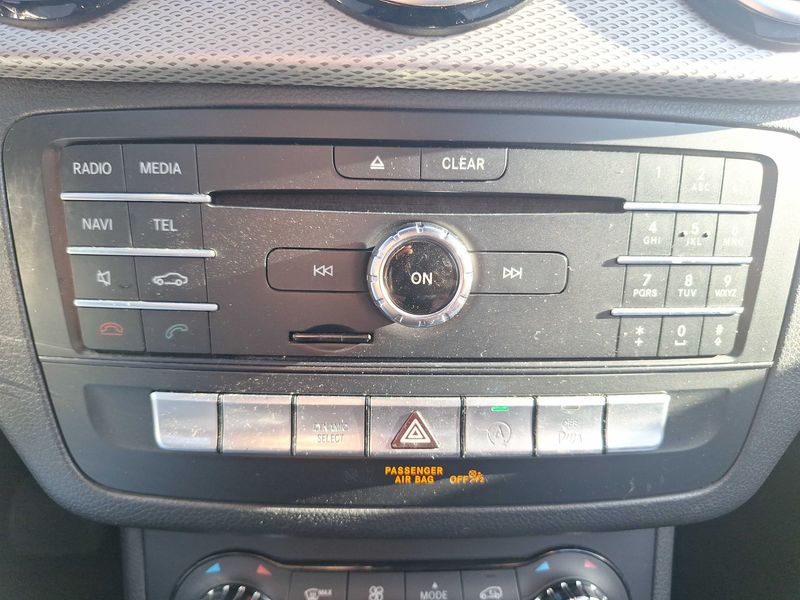 Mercedes-Benz B-Klasse B 200 CDI Standard — zdjęcie 29