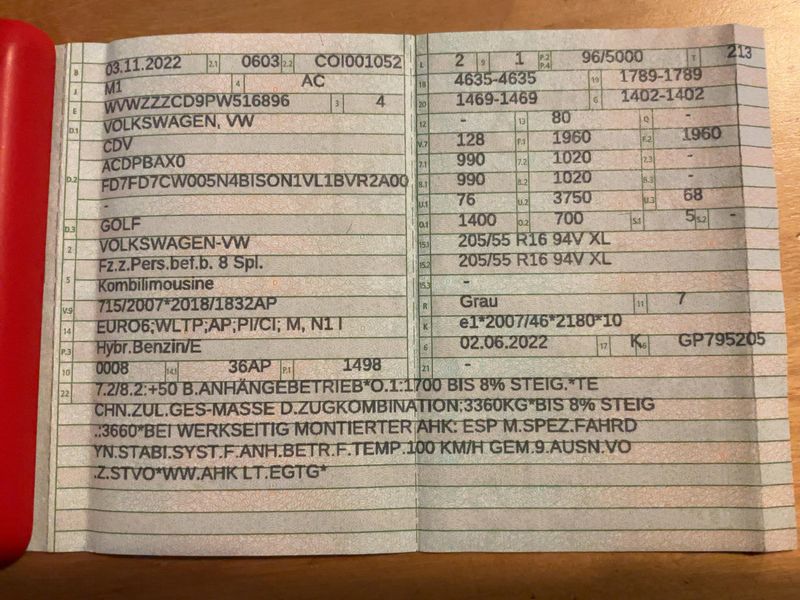 Volkswagen Golf VIII 1.5 eTSI Active — zdjęcie 15