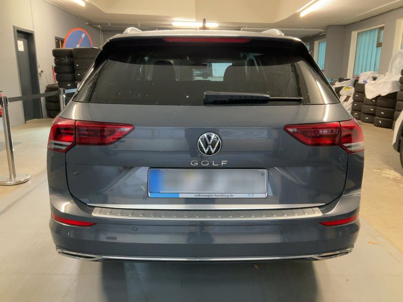 Volkswagen Golf VIII 1.5 eTSI Active — zdjęcie 5