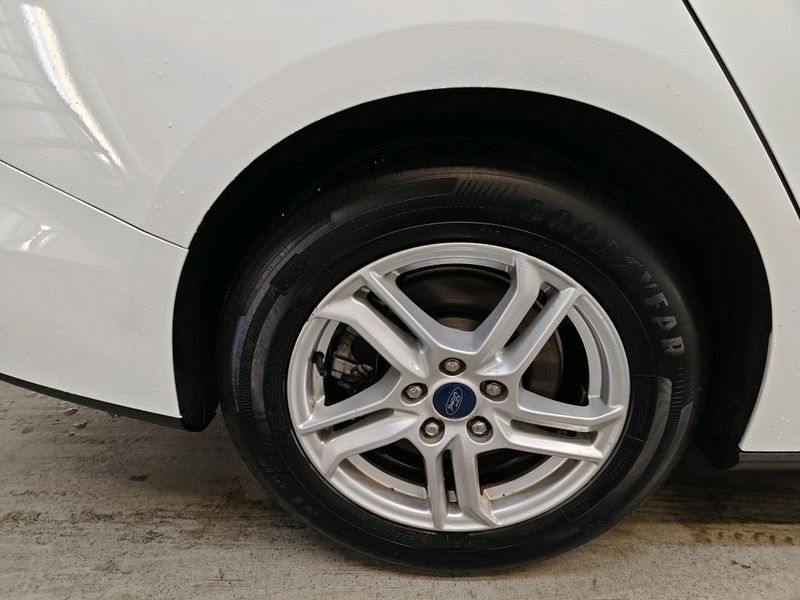Ford Focus 1.0 EcoBoost Cool&Connect — zdjęcie 15