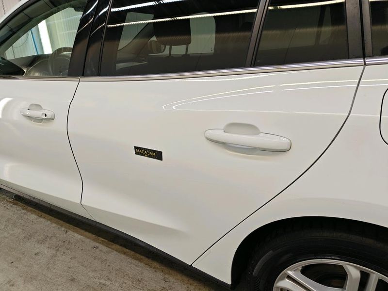 Ford Focus 1.0 EcoBoost Cool&Connect — zdjęcie 27