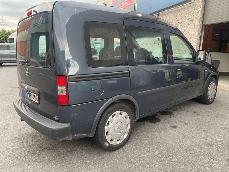 Opel Combo 1.4 Edition — zdjęcie 2