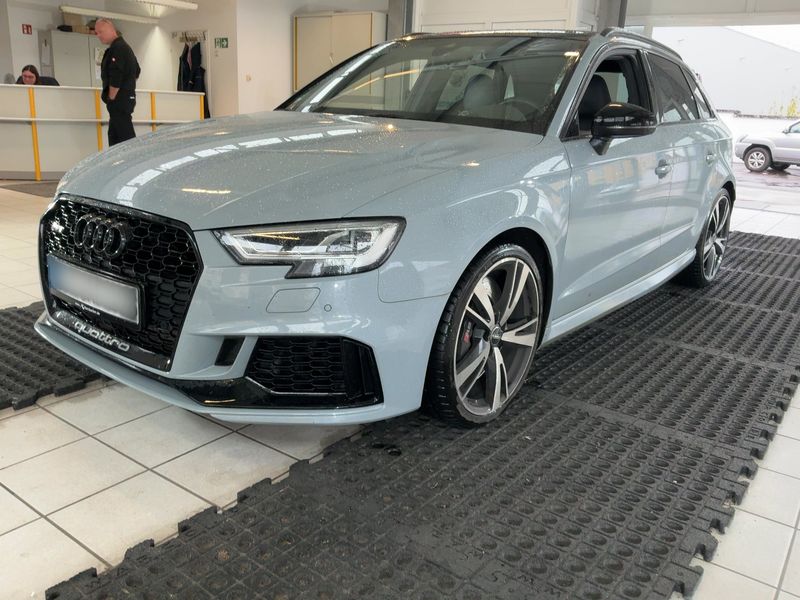 Audi RS 3 Sportback 2.5 TFSI quattro — zdjęcie 1