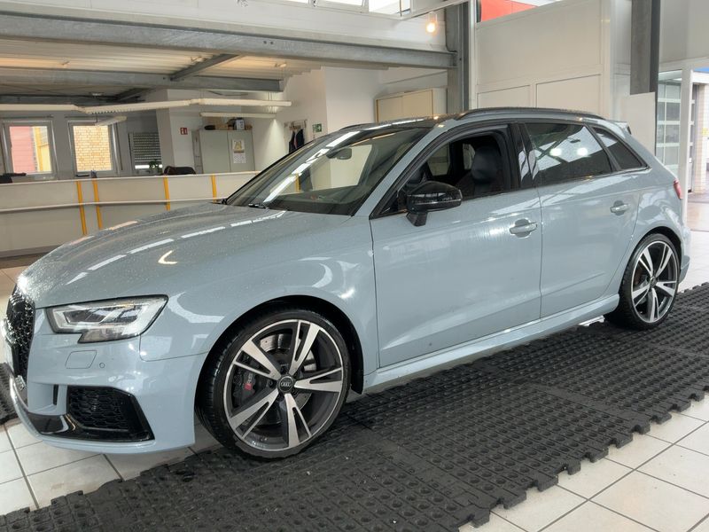 Audi RS 3 Sportback 2.5 TFSI quattro — zdjęcie 2