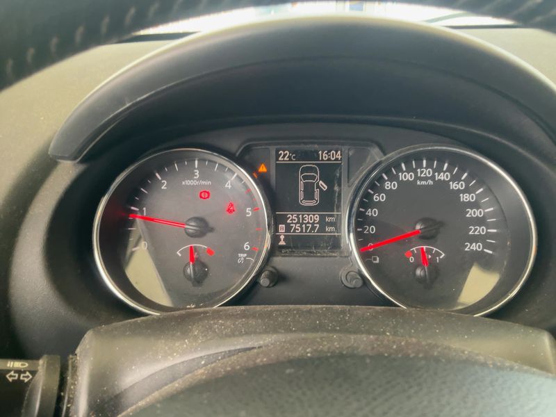 Nissan Qashqai+2 1.6 dCi 360 — zdjęcie 4