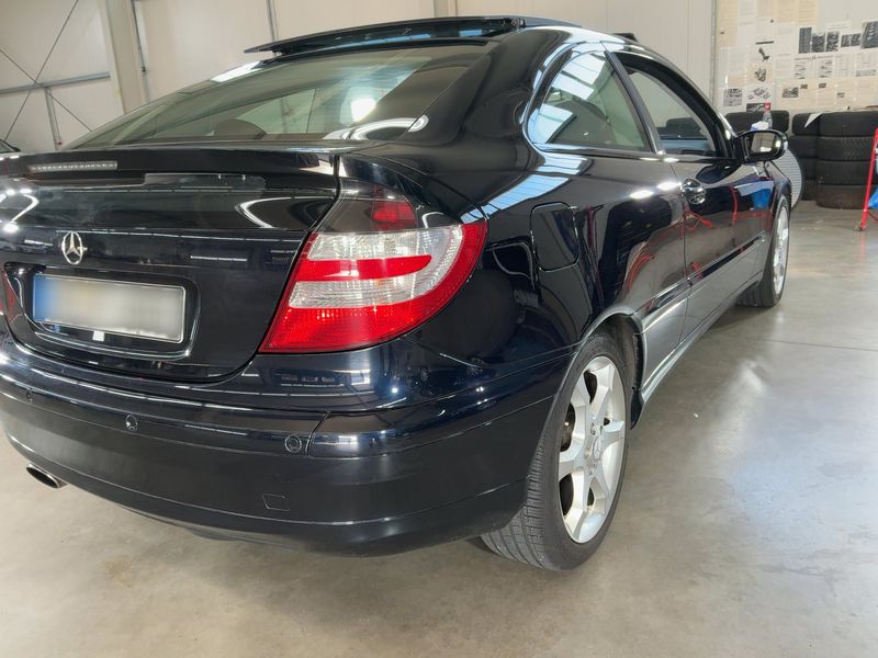 Mercedes-Benz C-Klasse C 180 Kompressor Sport Edition — zdjęcie 6