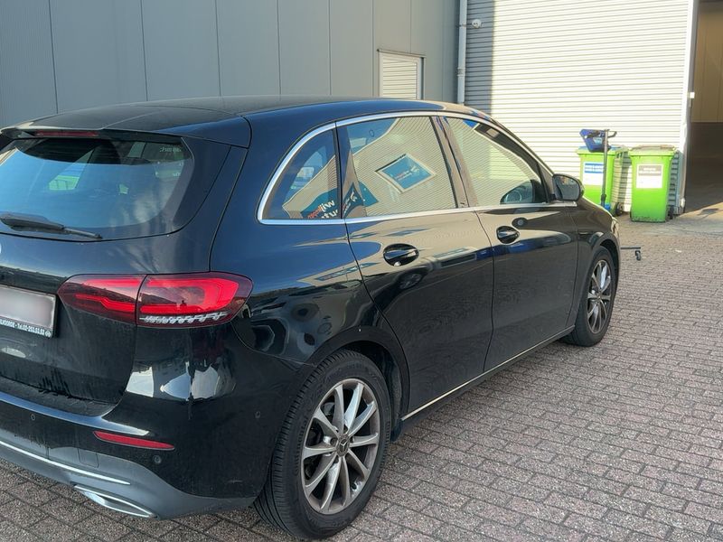 Mercedes-Benz B-Klasse B 200 d Progressive — zdjęcie 6