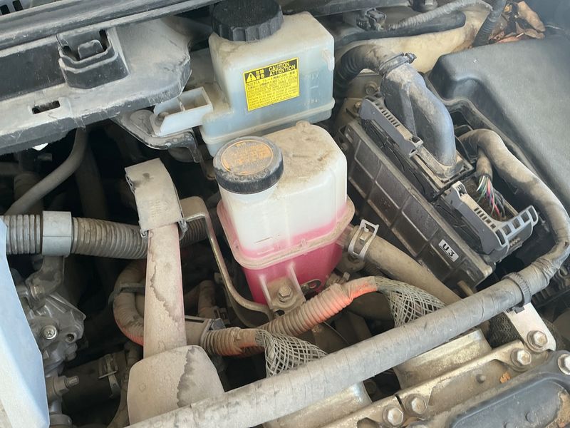 Toyota Prius 1.8 Advance — zdjęcie 27