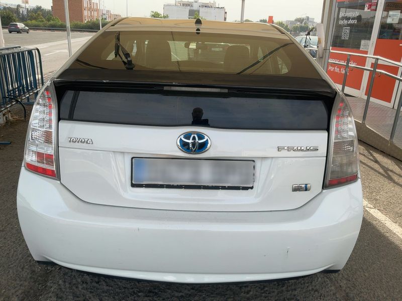 Toyota Prius 1.8 Advance — zdjęcie 5