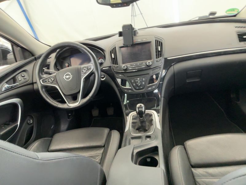 Opel Insignia Sports Tourer 2.0 CDTI Business Innovation — zdjęcie 12