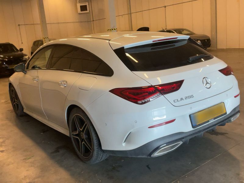 Mercedes-Benz CLA-Klasse CLA 200 Shooting Brake AMG Line — zdjęcie 3