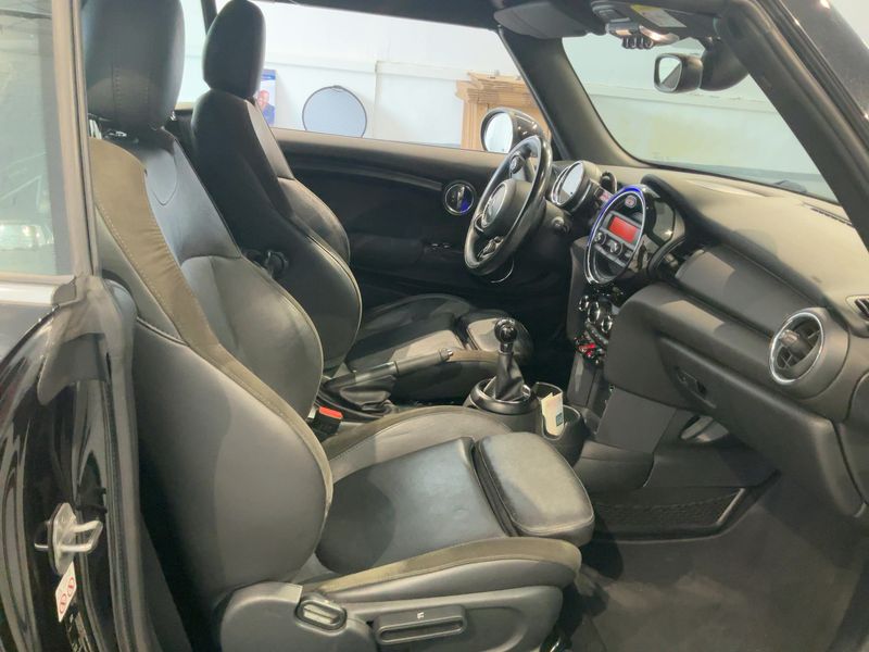 MINI Cabrio One — zdjęcie 11