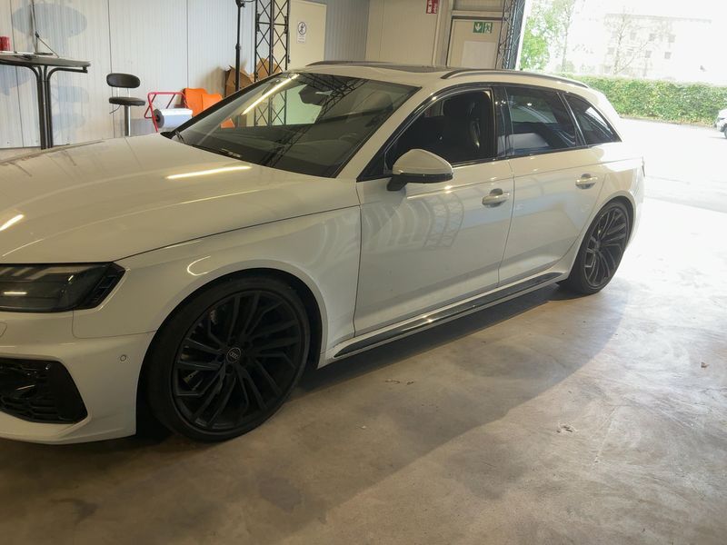 Audi RS 4 2.9 TFSI quattro — zdjęcie 2
