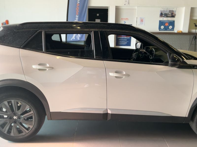 Peugeot 2008 1.2 PureTech GT Pack — zdjęcie 7