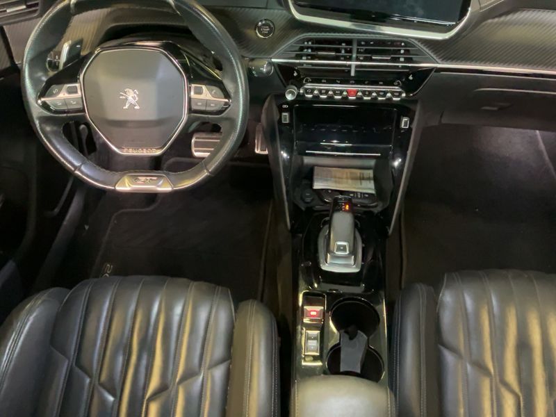 Peugeot 2008 1.2 PureTech GT Pack — zdjęcie 12
