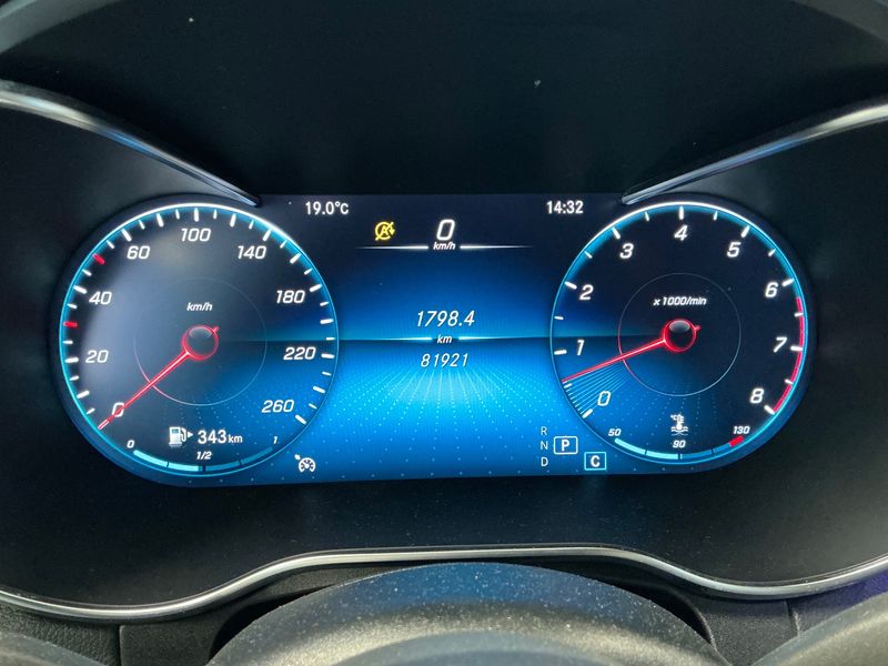 Mercedes-Benz C-Klasse C 400 4Matic AMG Line — zdjęcie 13
