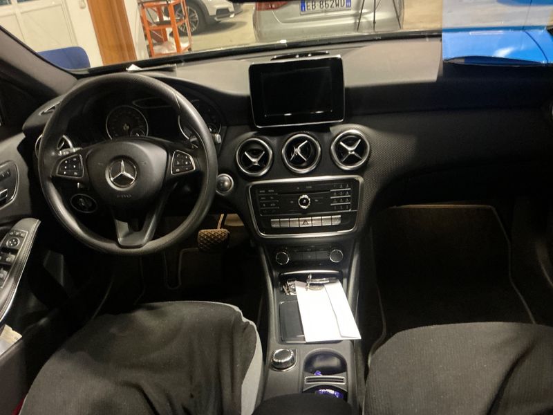 Mercedes-Benz A-Klasse A 180 CDI BlueEfficiency Executive — zdjęcie 12