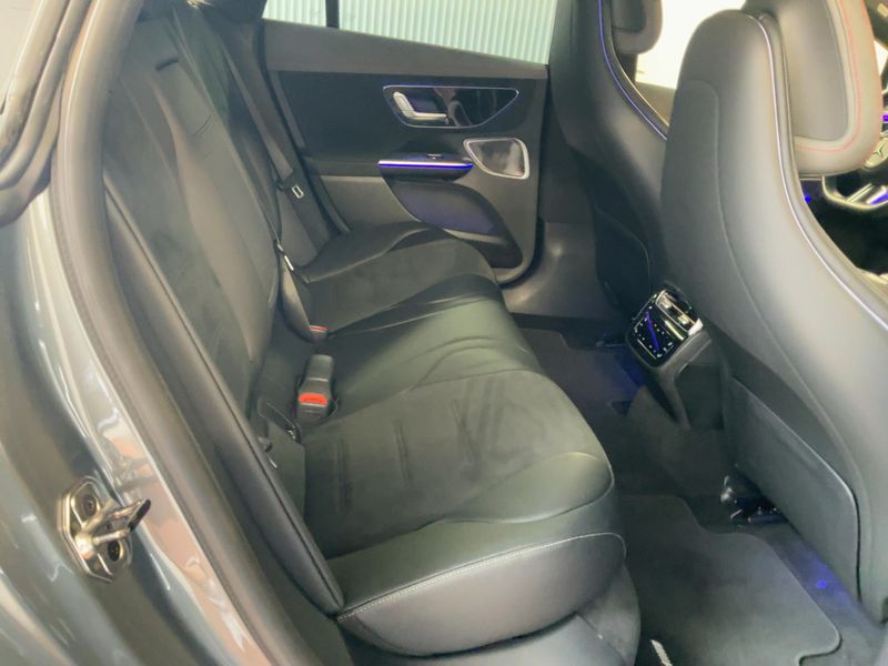 Mercedes-Benz EQE 300 AMG Line Exterieur & Interieur — zdjęcie 14
