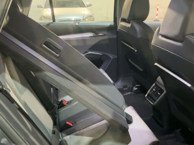 Skoda Enyaq iV 80 Loft — zdjęcie 14