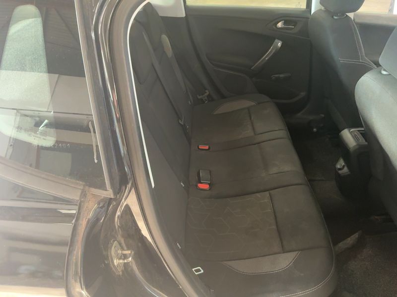 Peugeot 2008 1.5 Blue-HDi Active — zdjęcie 14