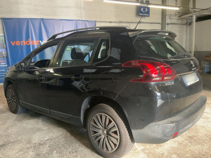 Peugeot 2008 1.5 Blue-HDi Active — zdjęcie 3