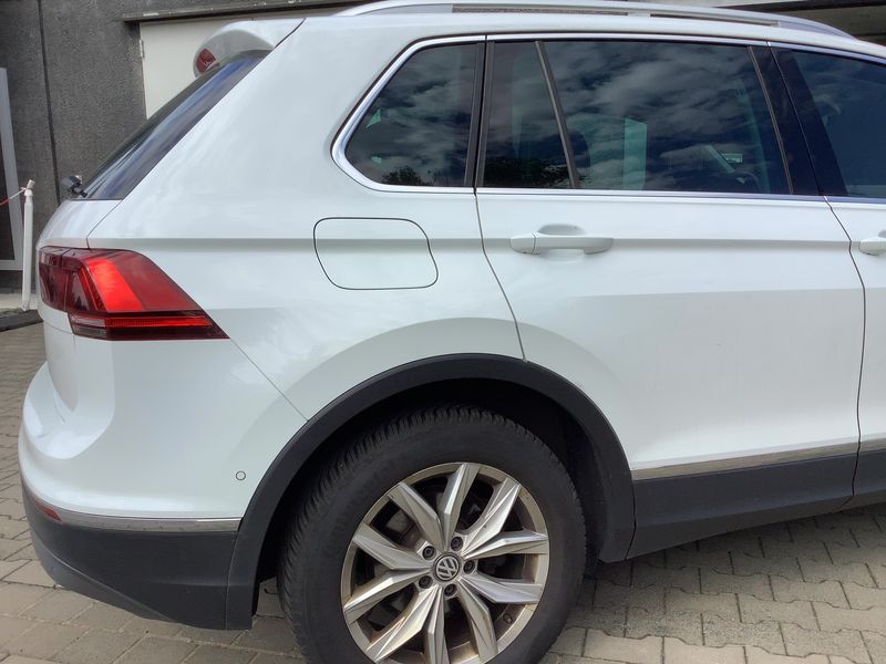Volkswagen Tiguan 2.0 TDI Highline 4Motion BlueMotion Tech — zdjęcie 6
