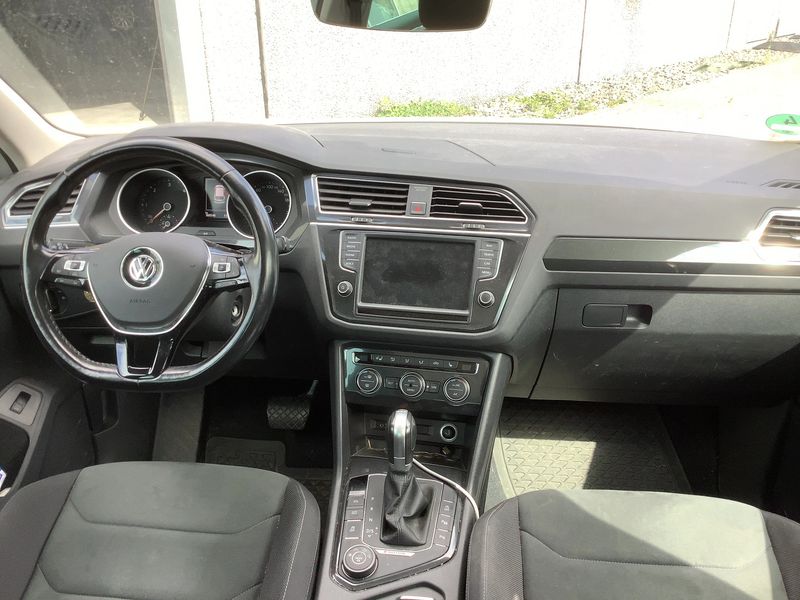 Volkswagen Tiguan 2.0 TDI Highline 4Motion BlueMotion Tech — zdjęcie 12