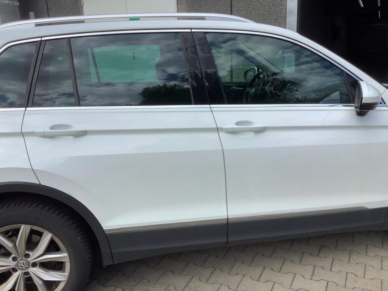 Volkswagen Tiguan 2.0 TDI Highline 4Motion BlueMotion Tech — zdjęcie 7