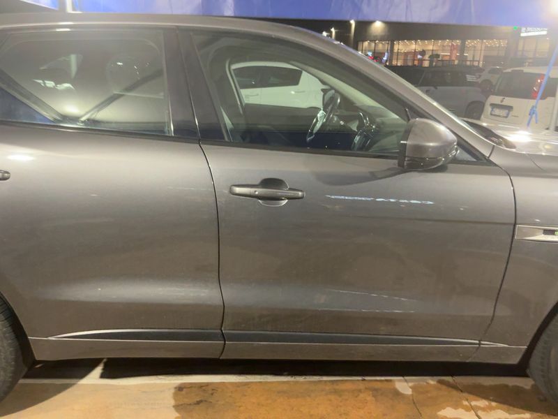 Jaguar F-Pace 30d R-Sport AWD — zdjęcie 7