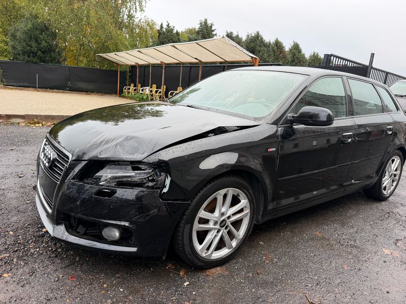 Audi A3 Sportback 1.2 TFSI S line Sportpaket — zdjęcie 2