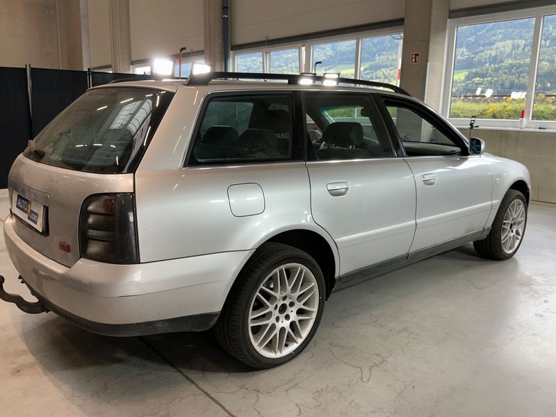 Audi A4 2.5 V6 TDI — zdjęcie 2