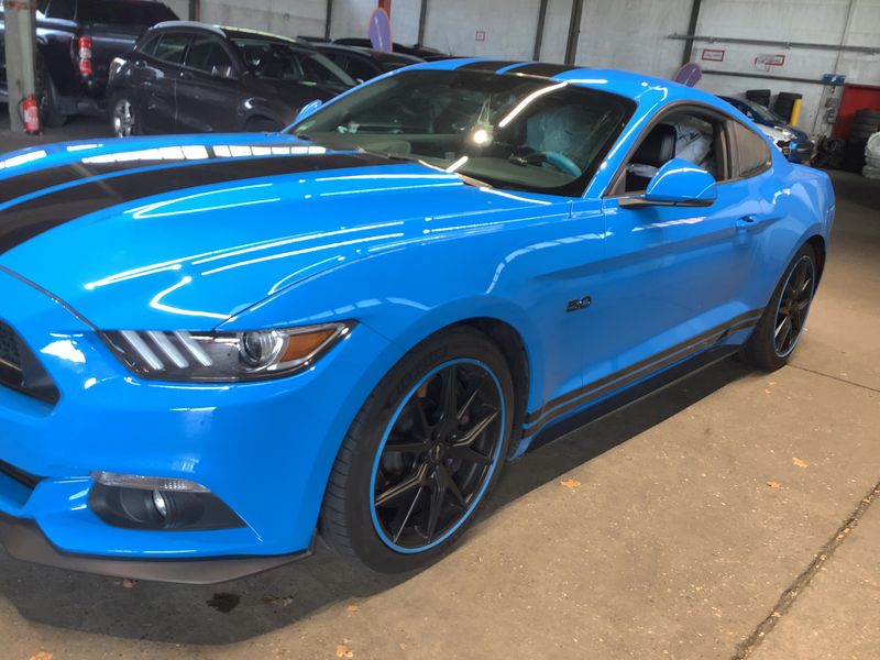 Ford Mustang 5.0 Ti-VCT V8 GT Fastback — zdjęcie 2