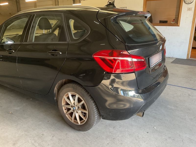 BMW 2er 218i Active Tourer Advantage — zdjęcie 3