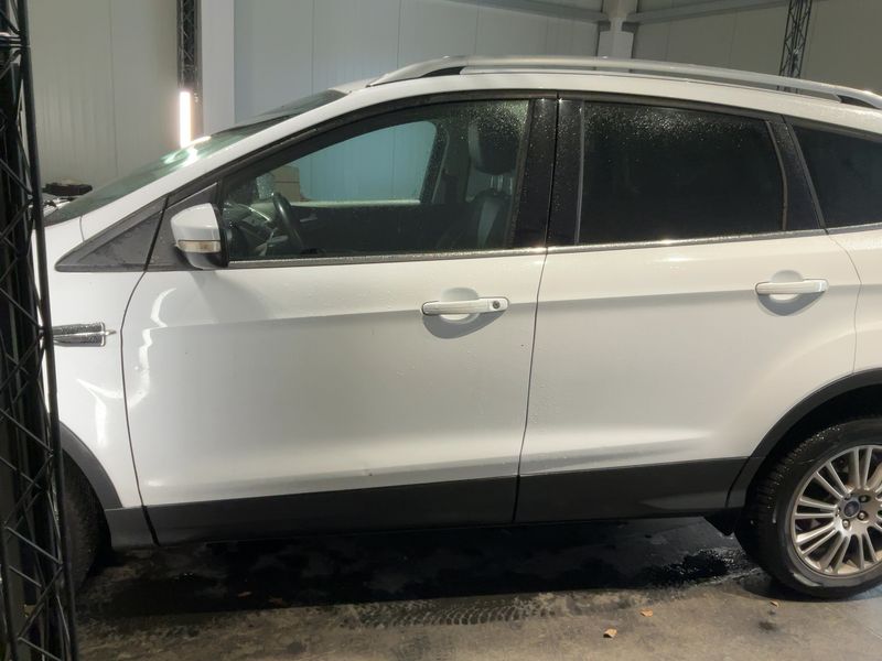 Ford Kuga 2.0 TDCi Titanium — zdjęcie 4