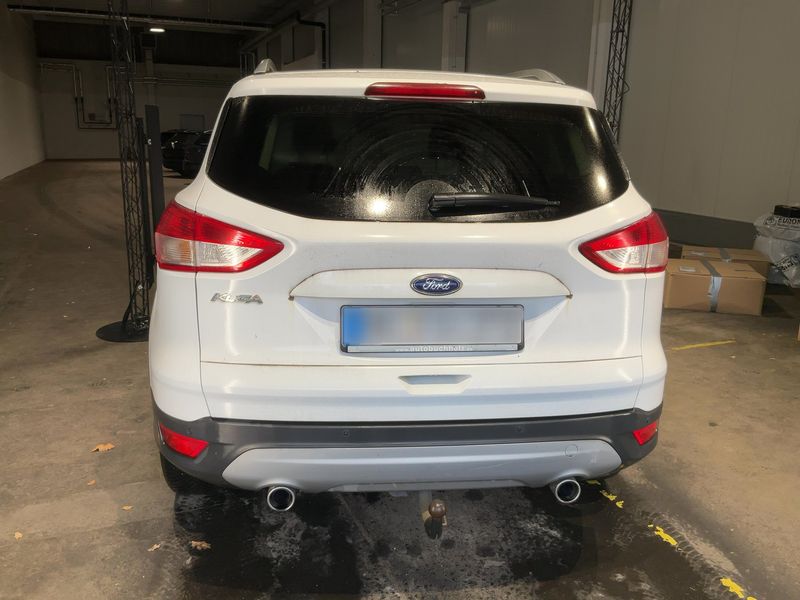 Ford Kuga 2.0 TDCi Titanium — zdjęcie 5