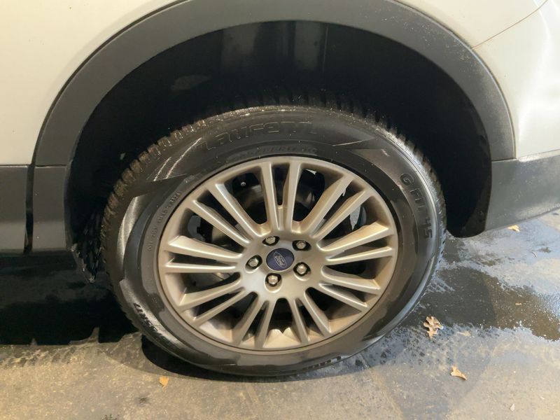 Ford Kuga 2.0 TDCi Titanium — zdjęcie 17