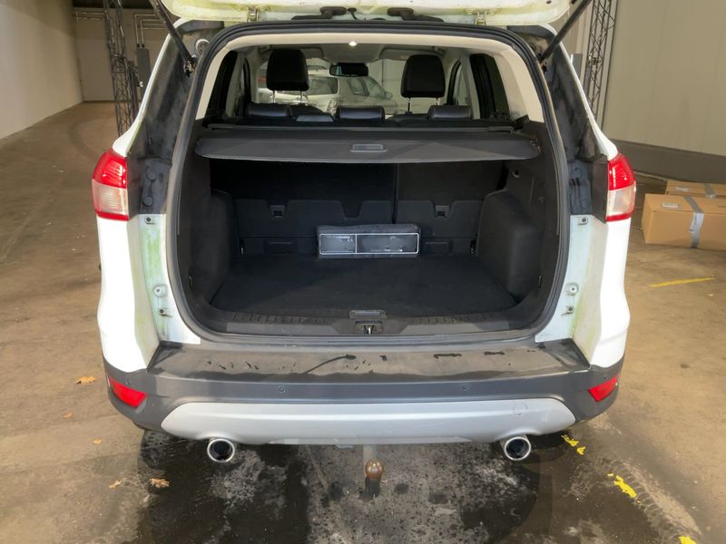 Ford Kuga 2.0 TDCi Titanium — zdjęcie 10