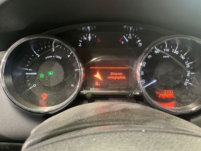 Peugeot 5008 2.0 HDi Allure — zdjęcie 4