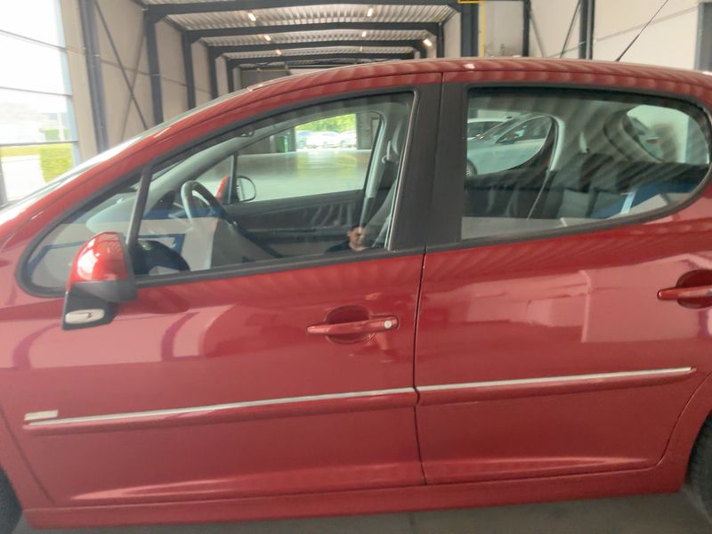 Peugeot 207 1.6 HDi 99G — zdjęcie 4