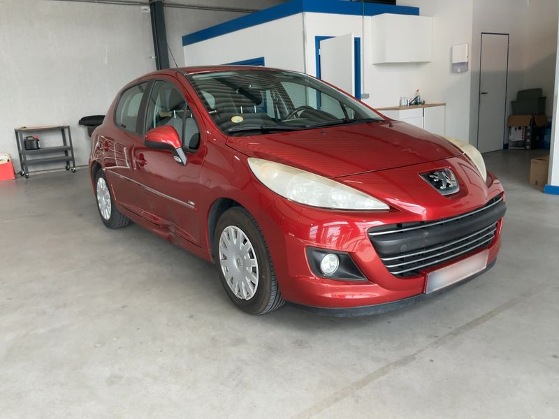 Peugeot 207 1.6 HDi 99G — zdjęcie 8