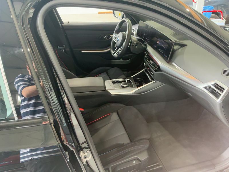 BMW 3er 330i xDrive M Sport — zdjęcie 11